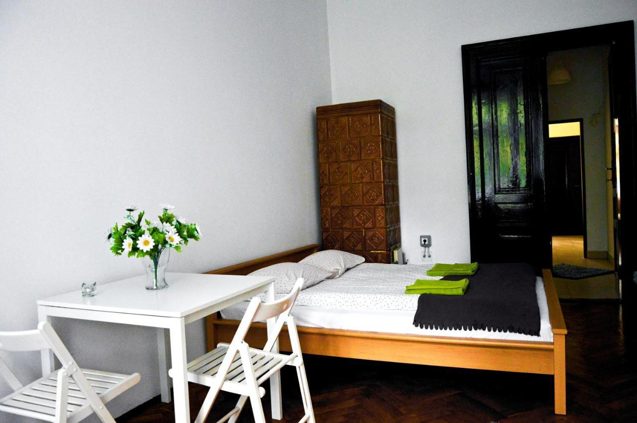 Apartament Pijarska 3 *